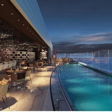 شقة Piazza Panorama In The Island's Tallest Landmark *