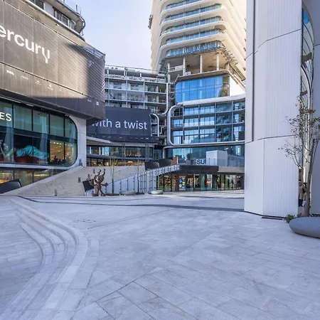 Lägenhet Piazza Panorama In The Island's Tallest Landmark