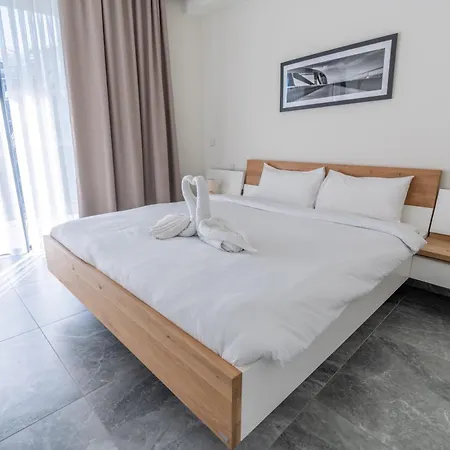 Piazza Panorama In The Island's Tallest Landmark *