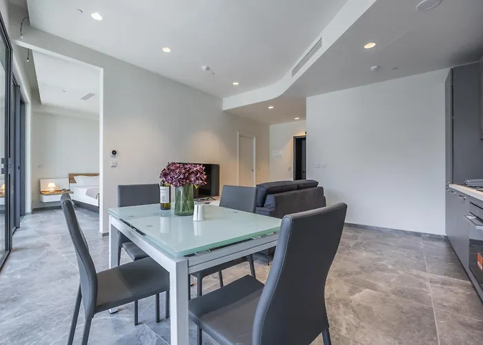 Appartement Piazza Panorama In The Island's Tallest Landmark *