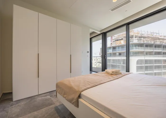 Piazza Panorama In The Island's Tallest Landmark Appartement San Ġiljan