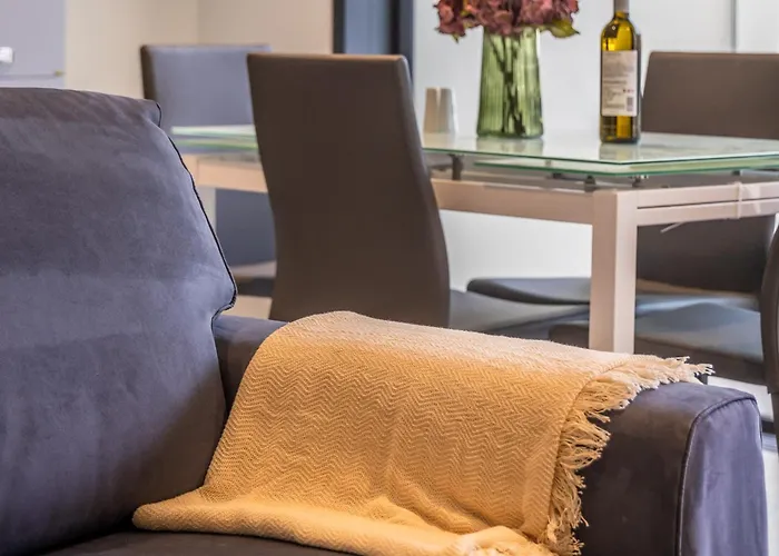 Appartement Piazza Panorama In The Island's Tallest Landmark