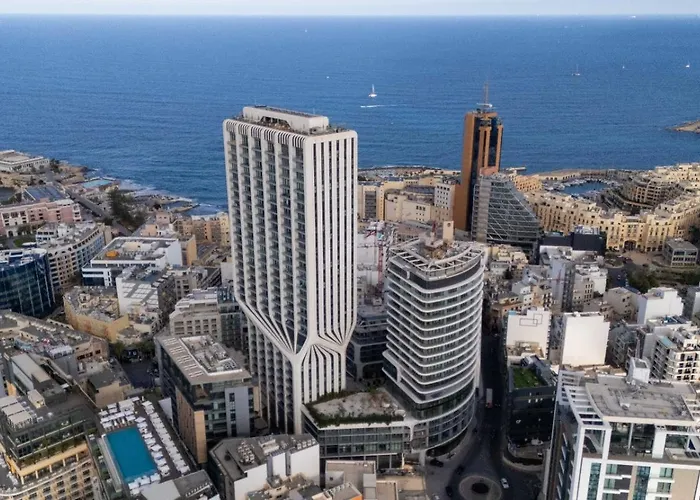 Piazza Panorama In The Island's Tallest Landmark * San Ġiljan